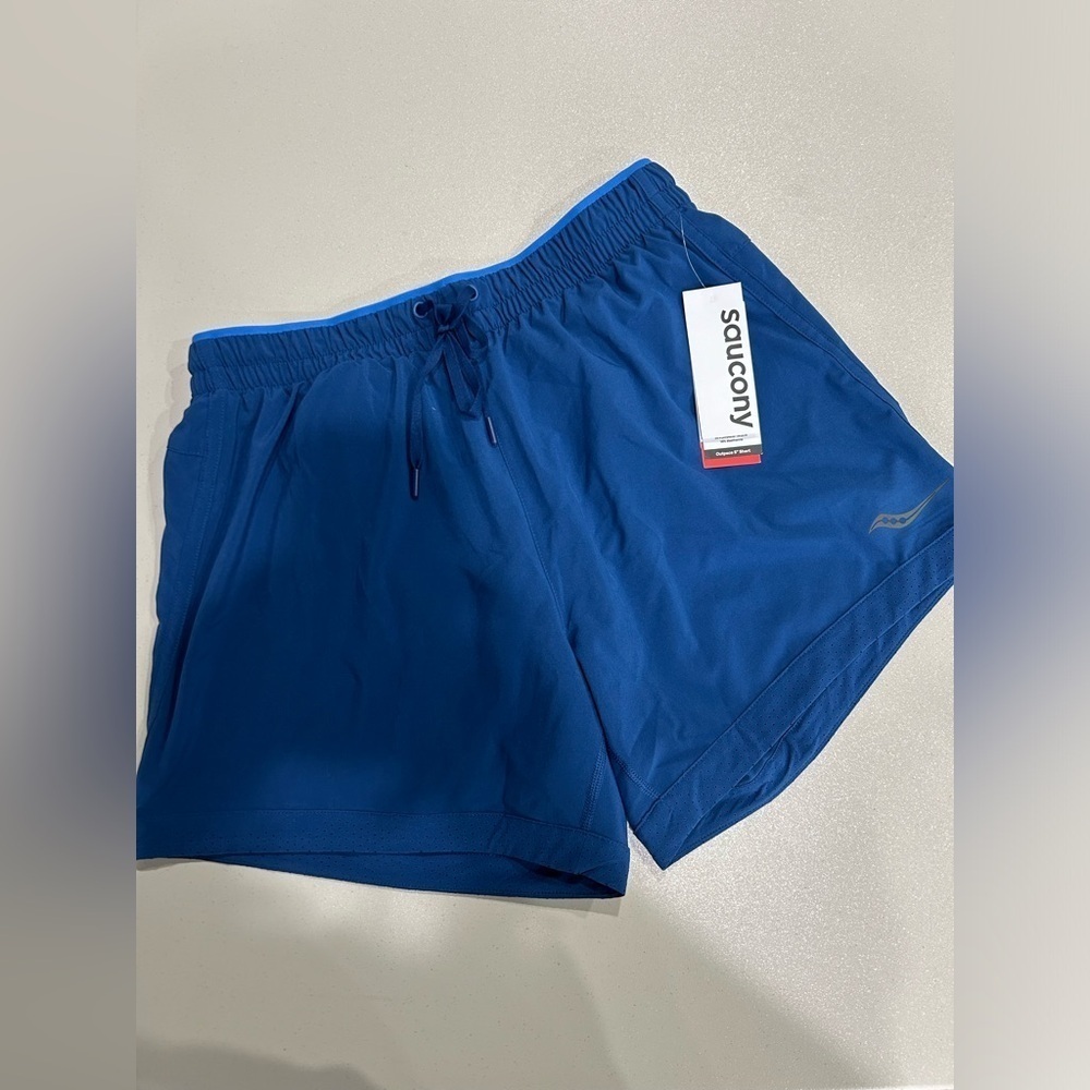 Saucony Women's M Medium Outpace 5" Shorts Indigo Blue NWT Pockets Lightweight